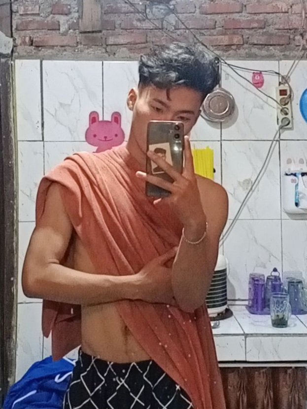 biceepholic's tweet photo. tim mandi 3x sehari 💪🏻 https://t.co/WYGQbJQOi9
