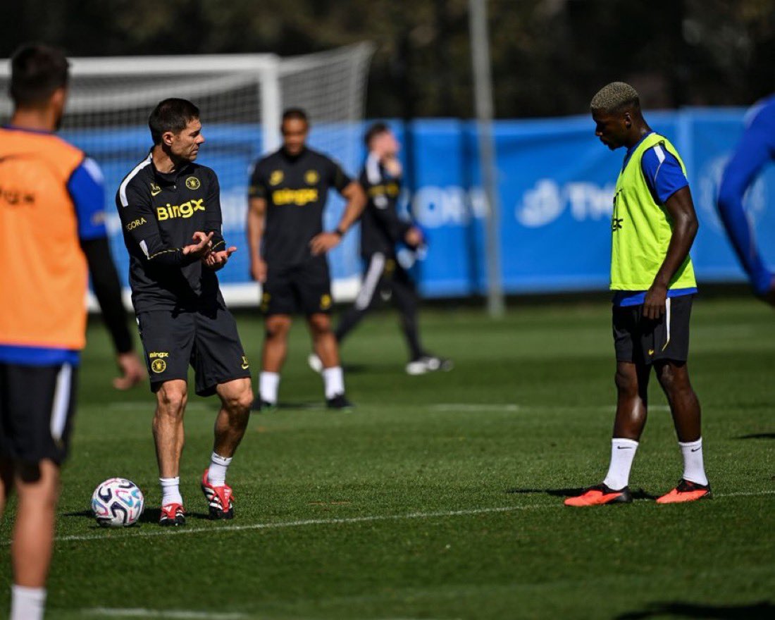 dubbycfc's tweet photo. Alonso &amp; Caicedo 💙 https://t.co/In8qRtPd9H