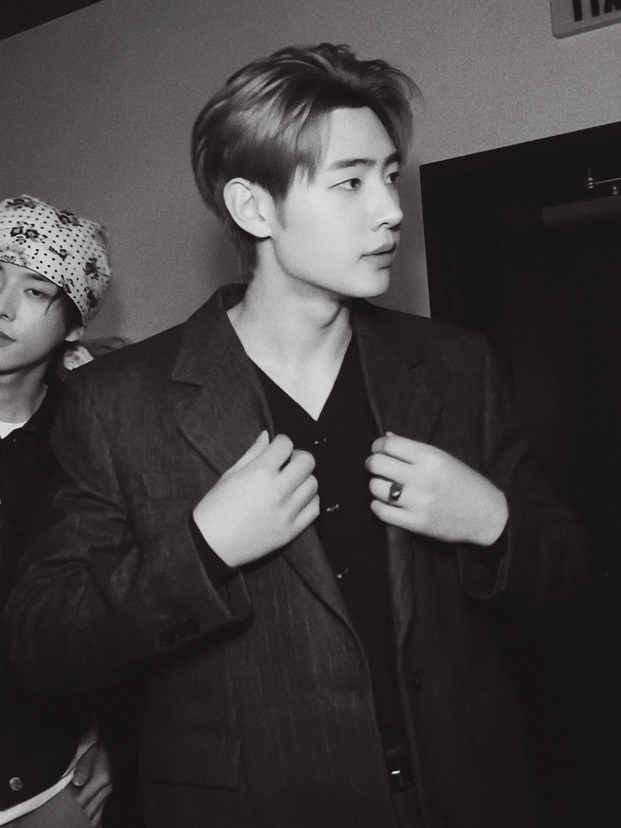 shoonheree's tweet photo. I would wanna be my dad in 1985 https://t.co/FH8SiRPUpR