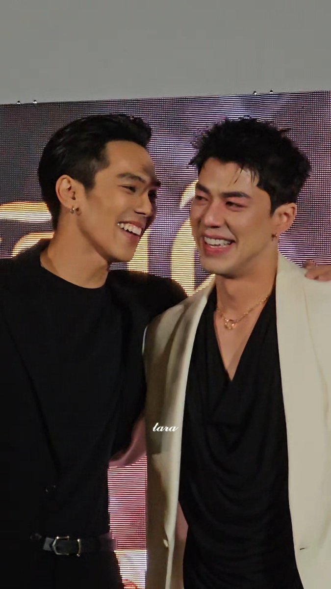 maetooksataban's tweet photo. จังหวะกลั้นหายใจ 🫠🫠🫠 https://t.co/oVPcvtgV0H