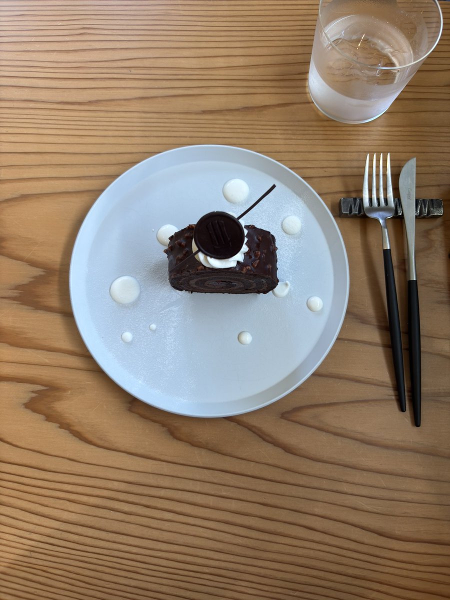 Ametrilun's tweet photo. お友達と。 https://t.co/UrgysWFhpK