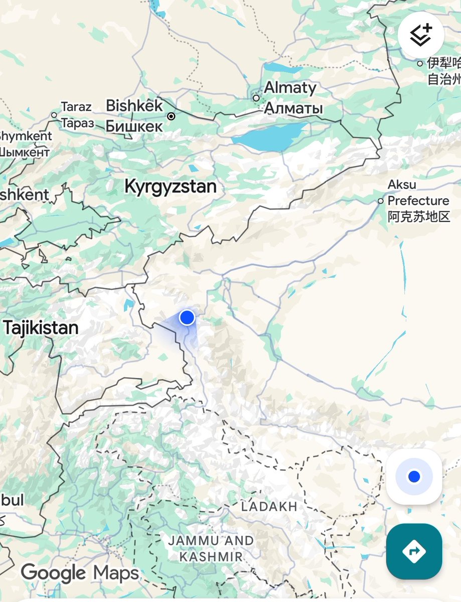 RnaudBertrand's tweet photo. Ok, THIS is probably the most beautiful place we've seen in our Xinjiang RV roadtrip so far: it's so stunning it looks otherworldly, like we've stepped on another planet.

It's now day 25 of our roadtrip and we're next to a lake called bai sha hu (白沙湖, literally "white sand lake") not far from the border with Tajikistan, in one of the rare areas in Xinjiang which access is restricted: foreigners and Chinese alike need a special permit to come here because it's a sensitive border area (the permit is easy to obtain).

We're surrounded by some of the highest mountains in the world, including the famous Muztagh Ata (慕士塔格峰), 7,546m - the so-called "Father of Ice Mountains."

And, as you can see in the video, while the rest of Xinjiang is mostly cows and sheeps, we're now deep in yak territory 😊