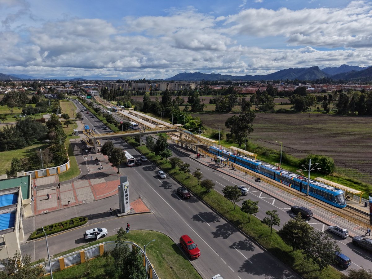 IDECUTCundi's tweet photo. El Proyecto se integrará con las líneas 1 y 2 del Metro de Bogotá, TransMilenio, RegioTram de Occidente, ciclorrutas y senderos peatonales en estaciones como Carrera 68, Calle 26, Calle 72, Calle 92-Autopista, Calle 97, Calle 200 y el CIM Norte #RegioTramDelNorte https://t.co/8Ff8T5wPu8
