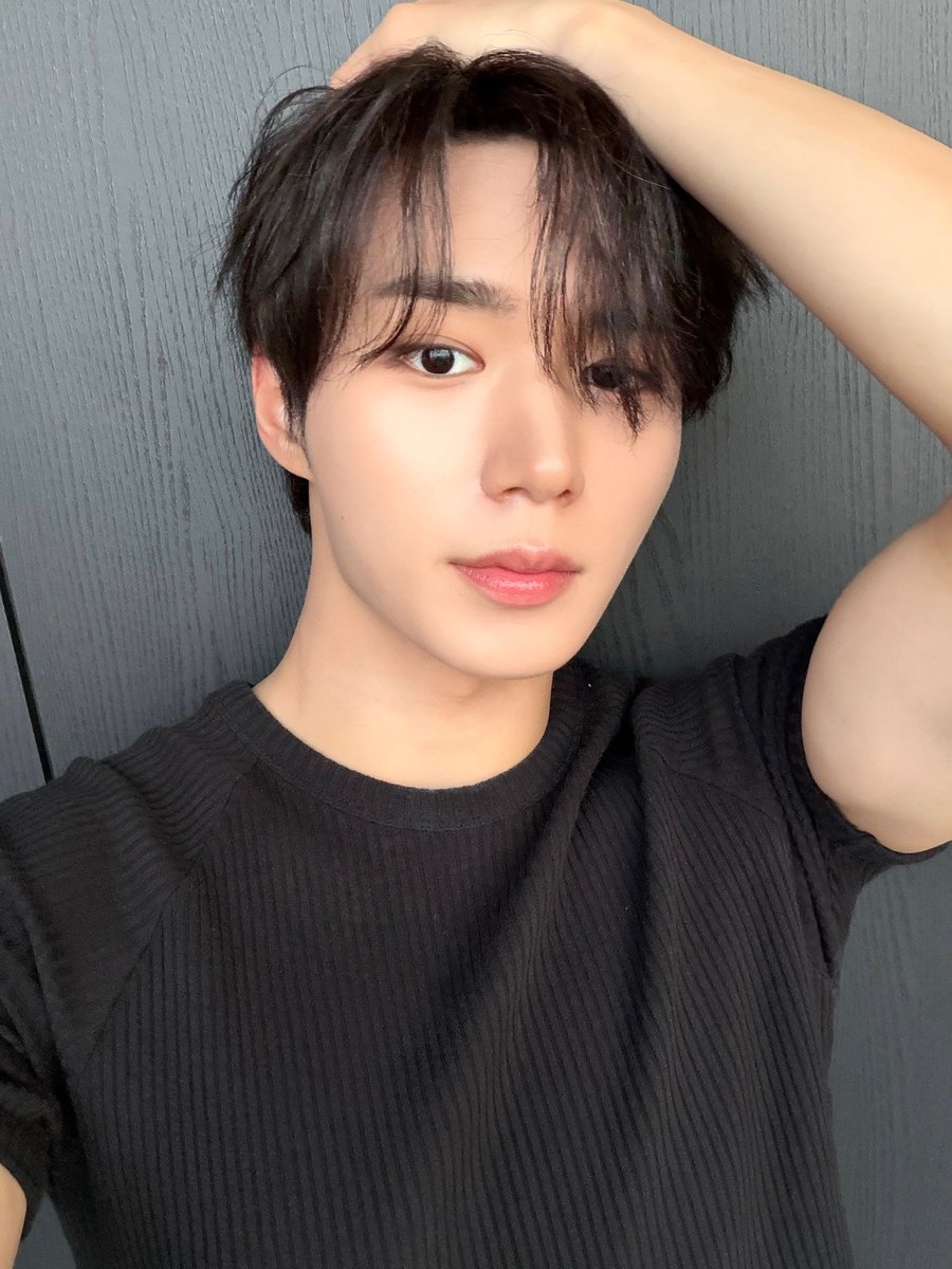 ALD1_official's tweet photo. 오늘의 쭌☀️

#ALPHADRIVEONE #ALD1
#알파드라이브원
#JUNSEO #준서 https://t.co/AFSpPdOOht
