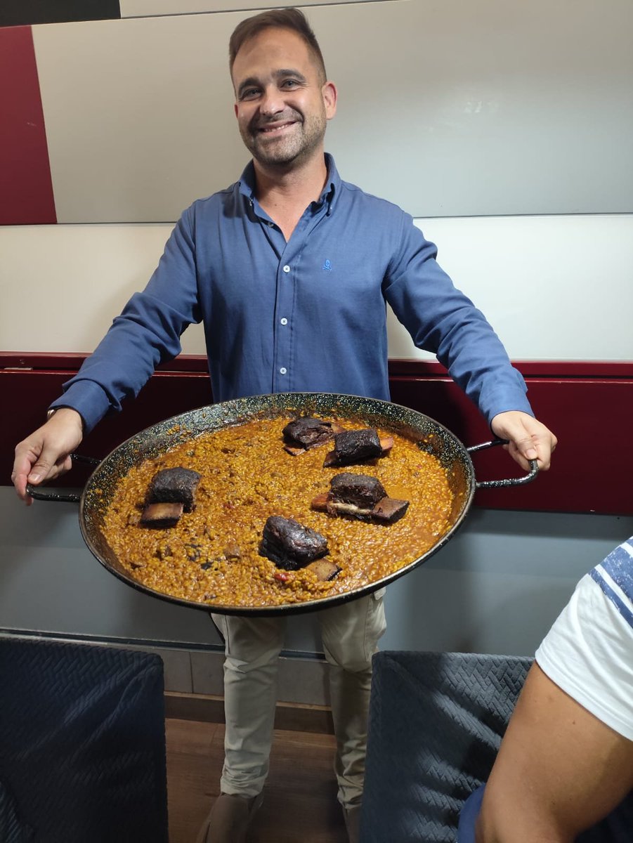 EfesistaOficial's tweet photo. 🥘 Disfrutando en @Carrots_Cafe https://t.co/ofDZneizTg