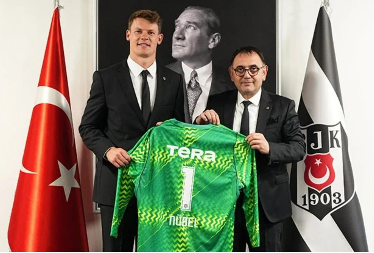 aslolanbjkk's tweet photo. 🎙️ Nihat Kahveci'den Beşiktaş ve Nübel övgüsü!

"Bu takımın lideri Orkun Kökçü. Geçen sezon bıraktığı yerden devam etmesi çok değerli."

"Beşiktaş’ta harika bir kaleci var. Nübel 180 dakika boyunca kusursuz oynadı, 'Bana güvenin' mesajını verdi. oldu."

#Beşiktaş #Grandpashabet https://t.co/0acz87eJtX