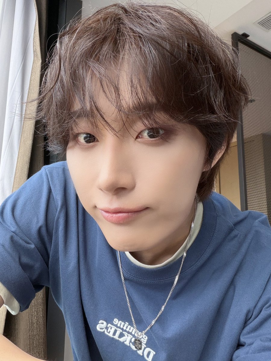 OmegaX_members's tweet photo. [#OX]

나 지금 상하이야 !
만날사람~?

#OMEGA_X #오메가엑스
#재한 #JAEHAN https://t.co/Hqw1BywT6v