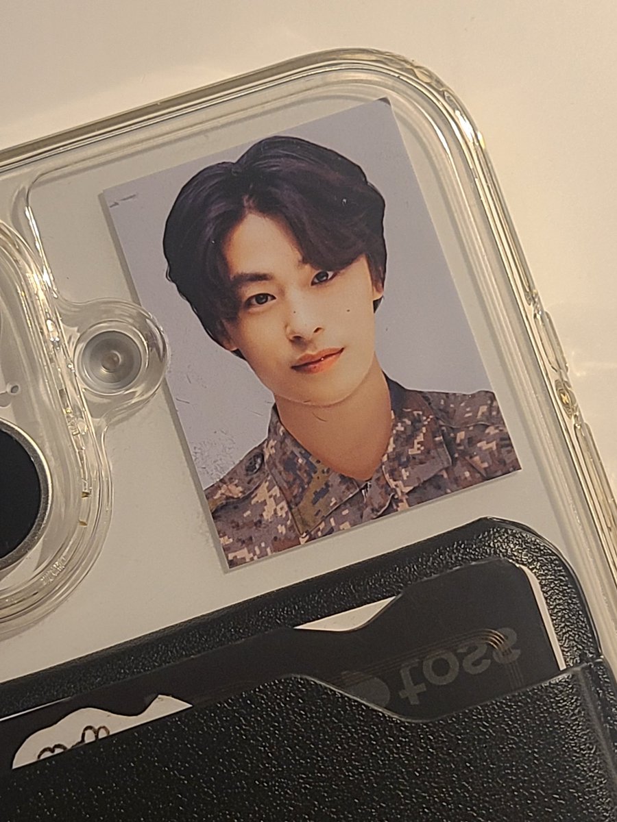gyog_'s tweet photo. 안녕하세요! 교라고 합니다! 중학생 2학년 인 영수증 입니다..° 아직 9일 밖에 안돼 서 잘 몰라요!.. 그치만 트친소를 해봐요!! 저 는 그림도 그려요!!!
저랑 친해지실분?..☺️
#구교환트친소 #트친소 https://t.co/CGmR1FrIS8