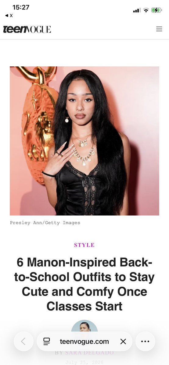 manonloops's tweet photo. Teen Vogue wrote an article for the perfect back to school outfit inspired by Manon. Vogue clearly loved her same black tops 💜 https://t.co/6G9ly963Vb