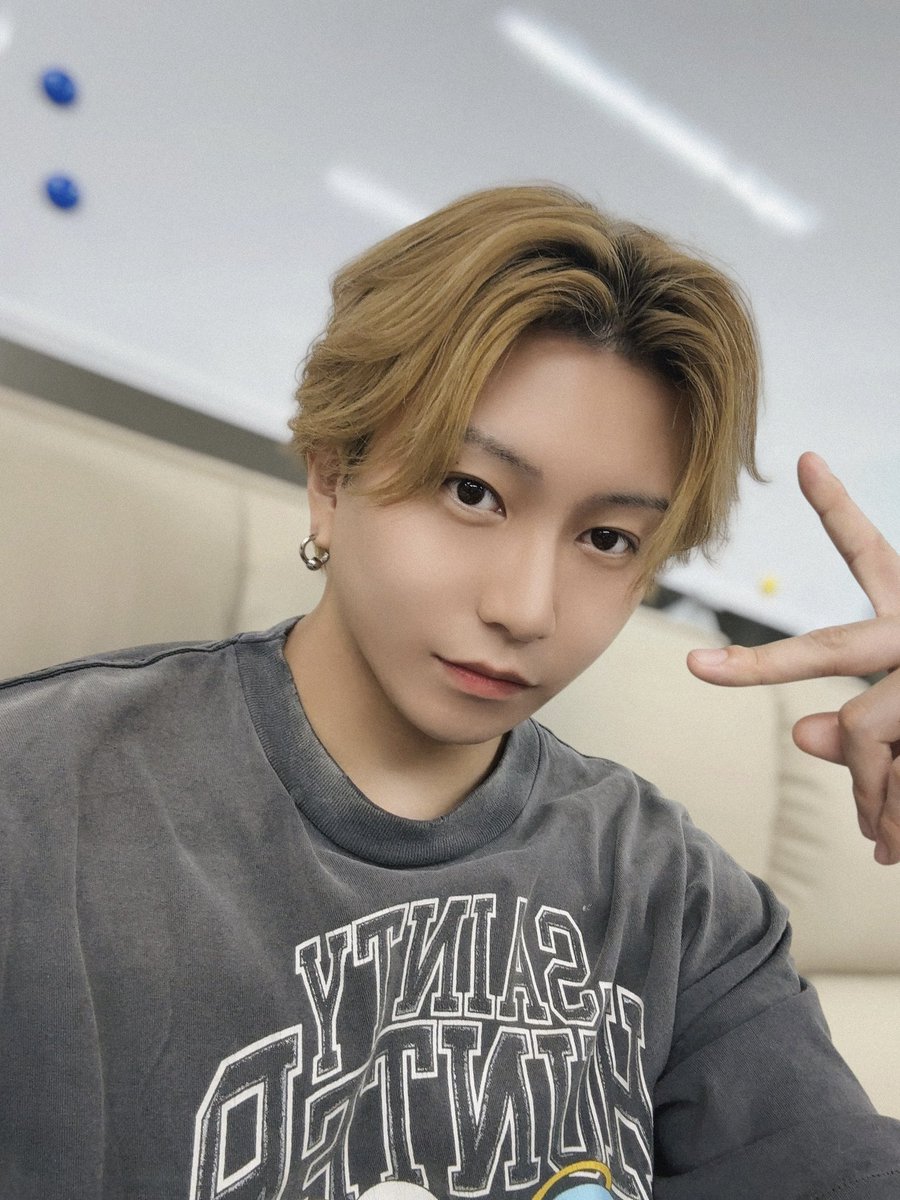 uuri_takahashi's tweet photo. オンライントーク参加してくれた皆さんありがとうございました！✨
またお話しできる機会を楽しみにしてます😌 https://t.co/zbgTPj2evL