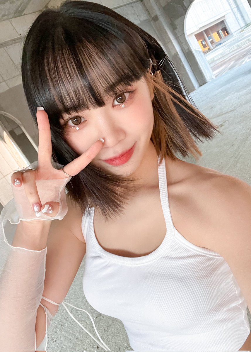 ChaechaePiics's tweet photo. HAPPY CHAEWON DAY 🐯🥳 https://t.co/Etv7uKsFnN