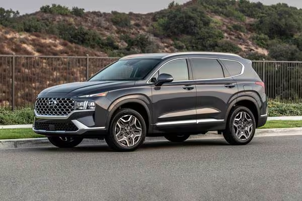 karuganda_frank's tweet photo. @one_miloo So Audi is now just giving us revamped Hyundai Santa fe from years back https://t.co/VXxHNlQPjJ