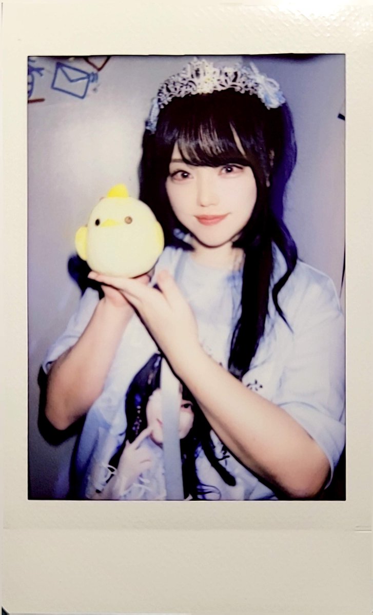 everydaysyoken's tweet photo. リアバの日🎂

引退済だけど折角なのでチェキツイ📸

今まで会える機会が無いまま3年も経ってたのに、7月だけで2回も会えたの奇跡よなぁ🌴

今年は直接顔を見ておめでとうって言えて良かったわ

…高速バス→おたおめ→夜行バス→仕事のムーブは中々頭可笑しかったな俺🚌🎂🚌

#究極ありさ https://t.co/sNCjPIv2rW