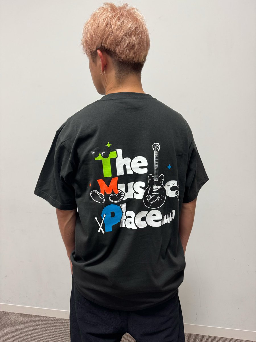 shokamijo's tweet photo. 明日のThe Music Place のためにTシャツ作っちゃいました！
最高です🙌
数に限りがあります！
是非お買い求めください！
販売は開場してから13:15より🙌😊
33:3のデビューアルバムもあります！

The Music Place Tシャツ￥5000税込
33:3 CD ￥3300税込
Sho Kamijo "Nobody Like You" CD ¥3500税込 https://t.co/ENy04cNN8t