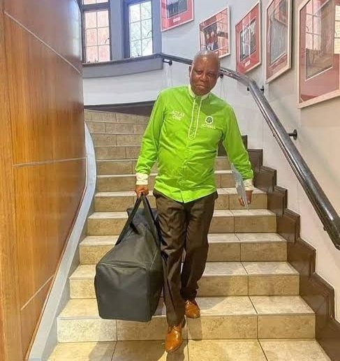 HermanMashaba's tweet photo. 🚨 While others are busy with SLOGANS and BROKEN PROMISES, I'm busy packing solutions for South Africa. #LetsFixSouthAfrica isn’t just Promises, it's a LOADED RESCUE PLAN with a team READY to RECLAIM Municipalities across the COUNTRY.

Register to vote for the only viable alternative ready to rescue the Country!!

#KhuphukaFridays #LetsfixSouthAfrica