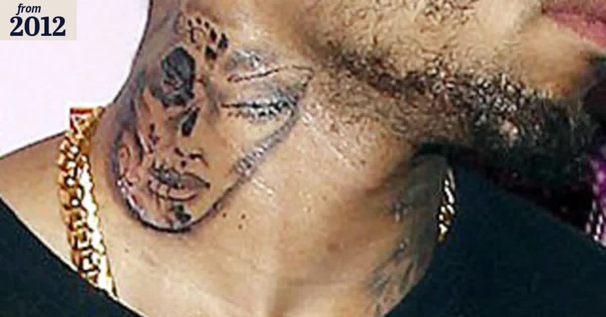 Elonhatesparkoo's tweet photo. This is sinister. Evil. I don’t know HOW I missed this. Maybe I just blocked it out. Do fans need more proof that Chris brown is sick? Deranged?￼ https://t.co/cOESJPpq5a