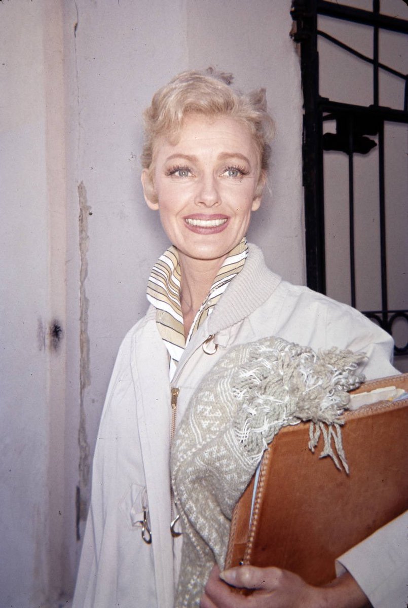 thescrewballgrl's tweet photo. Virginia Grey died on this day in 2004. She was feisty, hard-working, and independent, and she forged her Hollywood career on her own terms.

I'm honored to have spent the last several years researching and writing about Virginia for her (IMO long overdue) first ever biography. https://t.co/L4IBMM0wuo