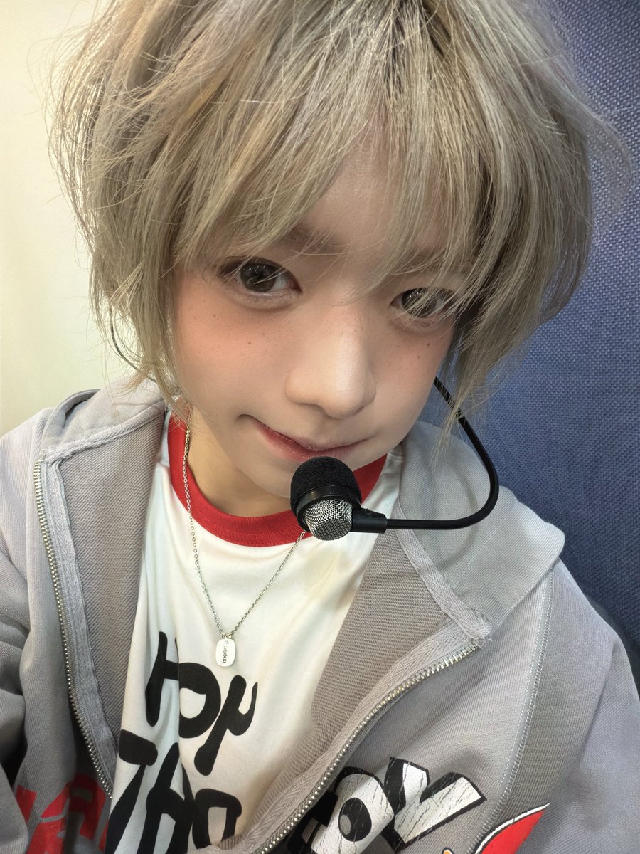 LUN8_members's tweet photo. [#유우마]
2주차 뮤뱅 땡큐땡큐 🫶🫶

#LUN8 #루네이트 #yuma https://t.co/Z8oZyDRdIP