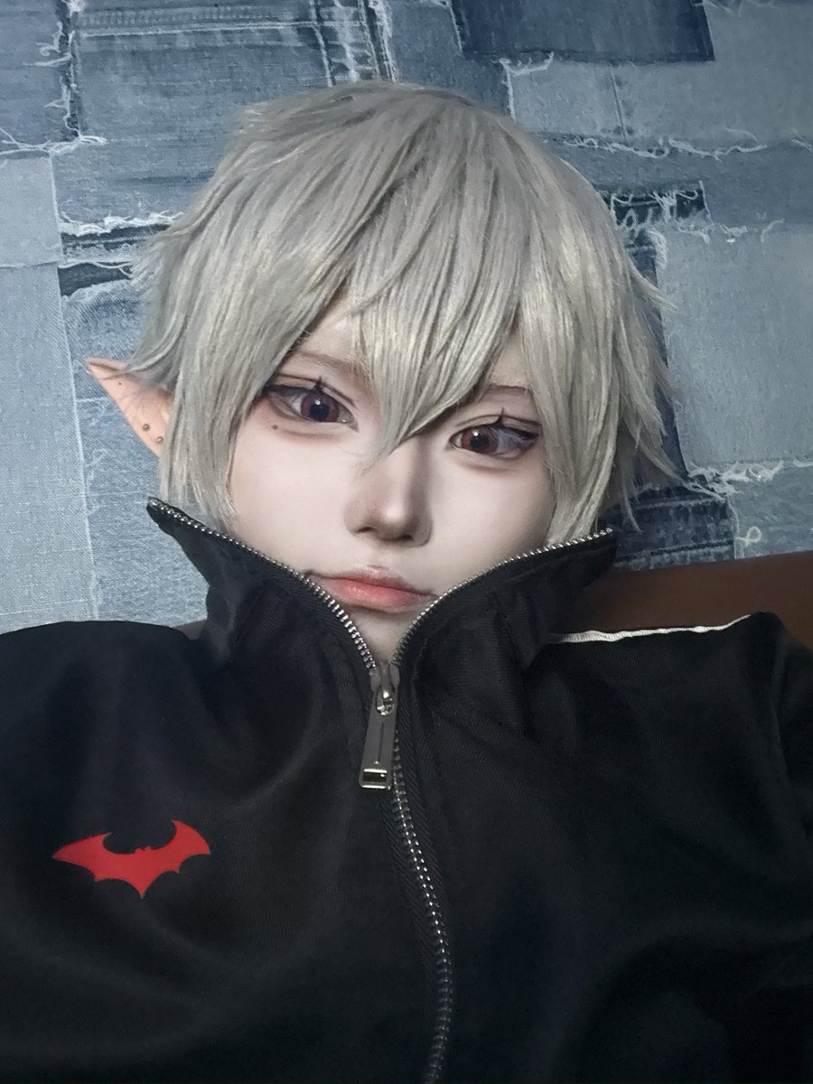 miii2_cos's tweet photo. ⚠︎cos/2j3j🎲cos
 #はてなを付けると可愛くなる選手権 .

                          ◢███◣
　                      █◤　◥█
　                      █　　　█
　　　                      ◢█◤
　　　                      █

　　　                      █ https://t.co/cma6RuDLgX