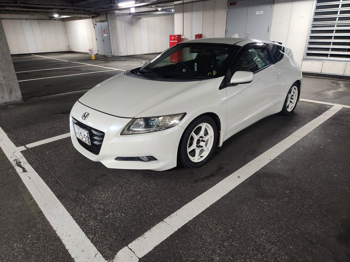 BRRP7's tweet photo. 白には白

BLITZ  ZZ-R 
P1レーシング 7J 16
POTENZA RE005  205/50/16

#CRZ https://t.co/jSwtT578xz
