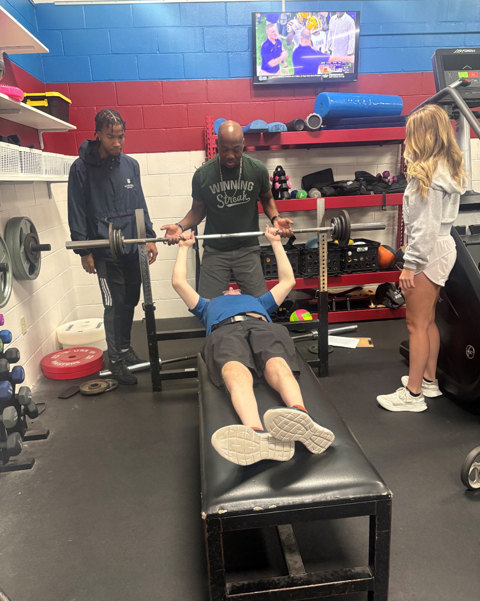SouthU's tweet photo. Real‑world impact starts at #SouthUniversity!
SouthU Savannah #PhysicalTherapistAssistant students Nicholas and Lillie are taking their classroom learning to the next level through the #StudentWorker program.
#PTA #HandsOnLearning #HealthcareEducation #FeatureFriday https://t.co/qXZpYnzeev