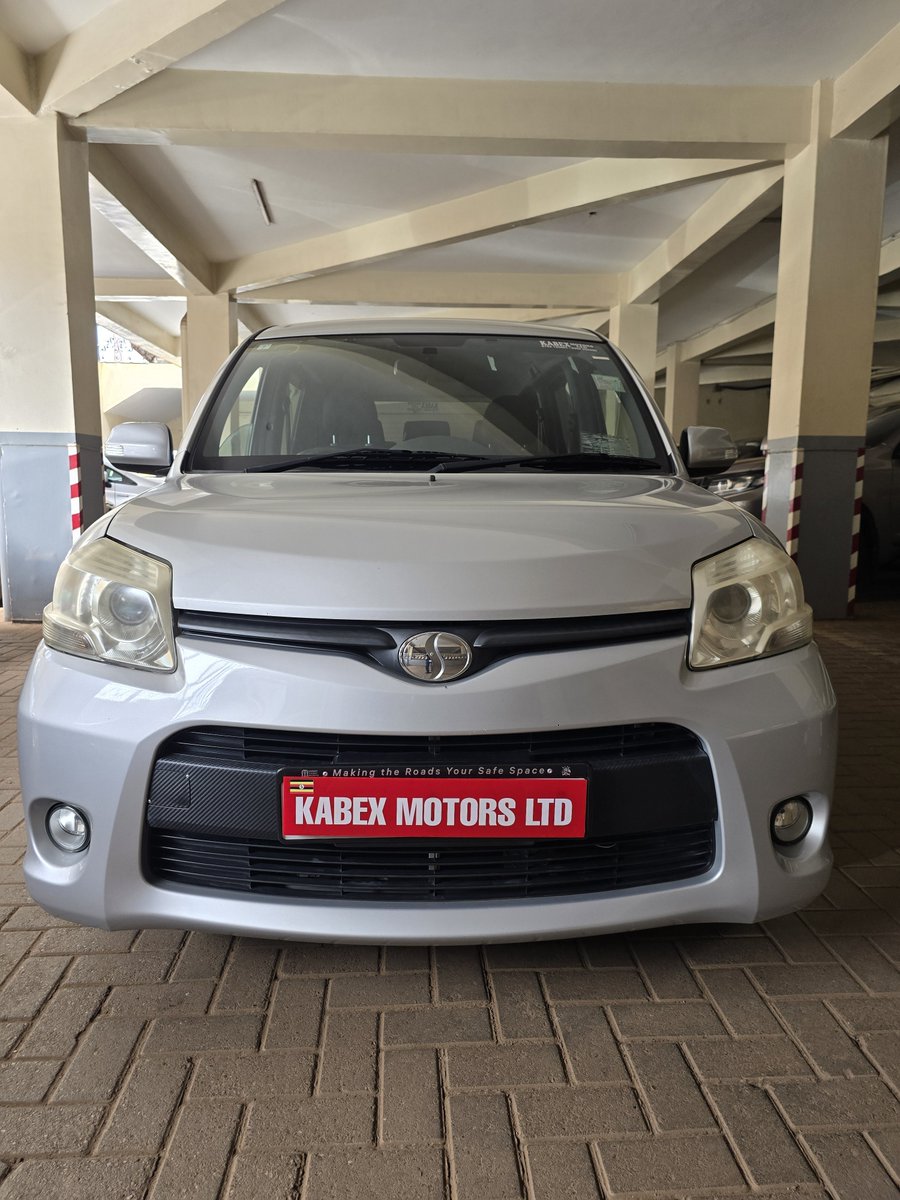 KabexMotorsLtd's tweet photo. Today, we're delighted to receive another batch of vehicles from Japan. All thanks to our committed clients who continue to trust Kabex Motors Ltd. 🙏🙏🤝
And guess what? 
You could be the next one. 

📩 DM us and let's get your dream car moving.
#KabexMotorsLtd #JapanToUganda https://t.co/evJWvmpaAG