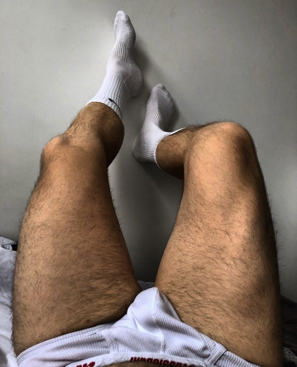 the_majrun's tweet photo. legs up? Or legs down? Let me know! https://t.co/LQRUX5W9oG