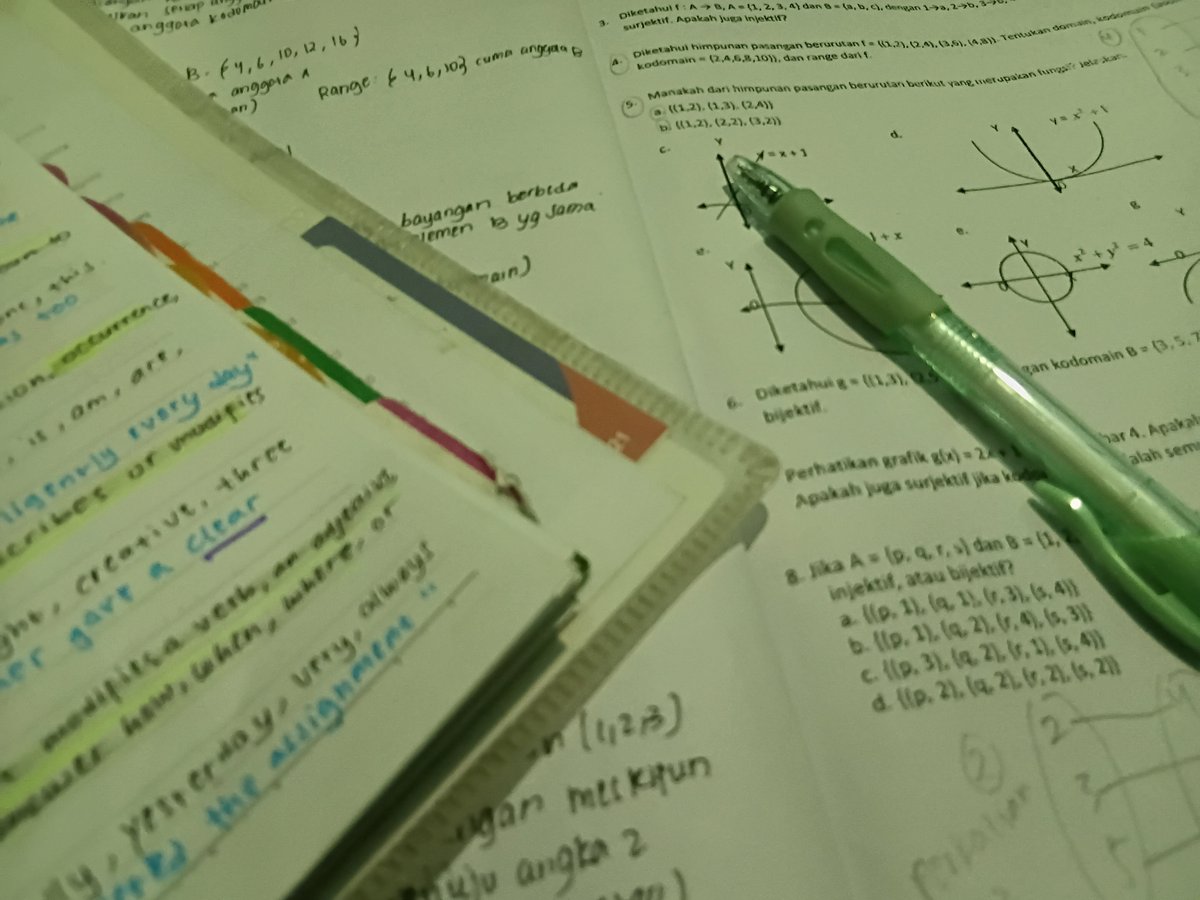 sascrieva's tweet photo. ibarat ayam geprek :3 matwa kalo paham tuh ngiler https://t.co/Ubc5Phg0mm