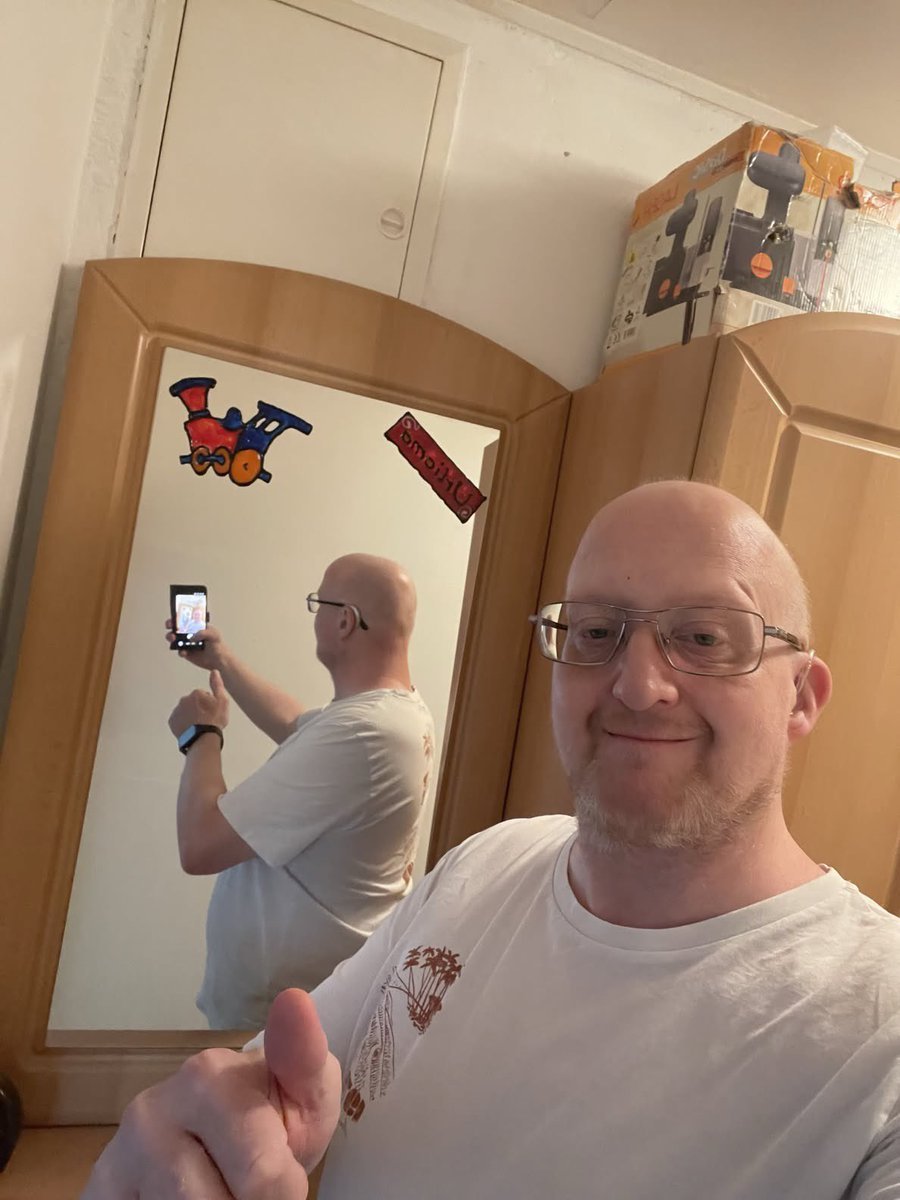 Peterwalke69689's tweet photo. can we chat on zangi? https://t.co/pYBrGnNcm0