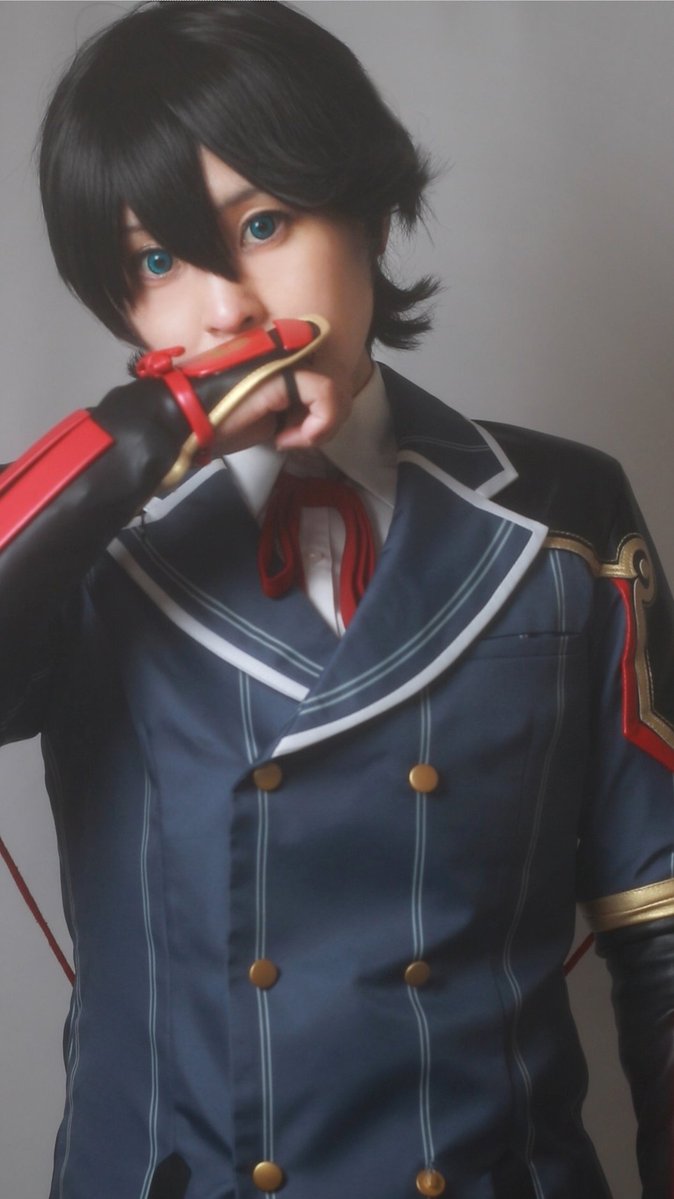 takiguma's tweet photo. ⚠️コスプレ:No.99

こちらは、排水溝ネットをレンズにつけるとスモークっぽくなるいう技をネットで見つけたので試したところ、ライトの明るさを下げると、少しマットっぽい？質感になった。結構好きな質感！ https://t.co/hn0SLGyvAp
