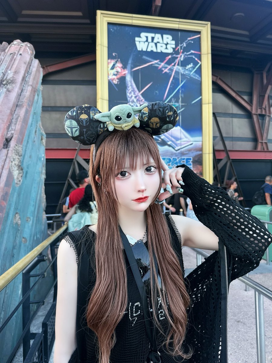 nier_m96sab's tweet photo. パリスのディズニーランド 🇫🇷🏰 https://t.co/dqTmnvC9NB