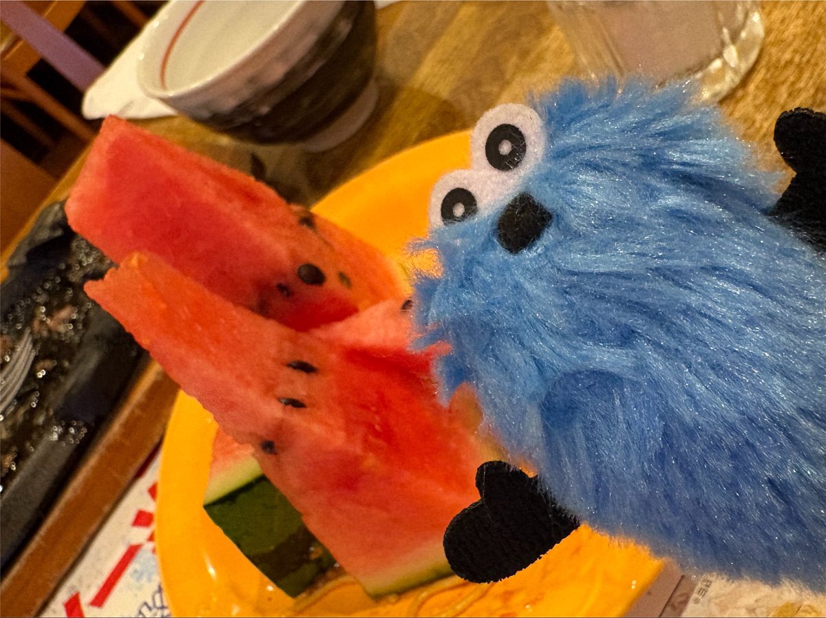 3_itk2's tweet photo. お目当てスイカ食べ放題🍉 https://t.co/dYqOBwYs9k
