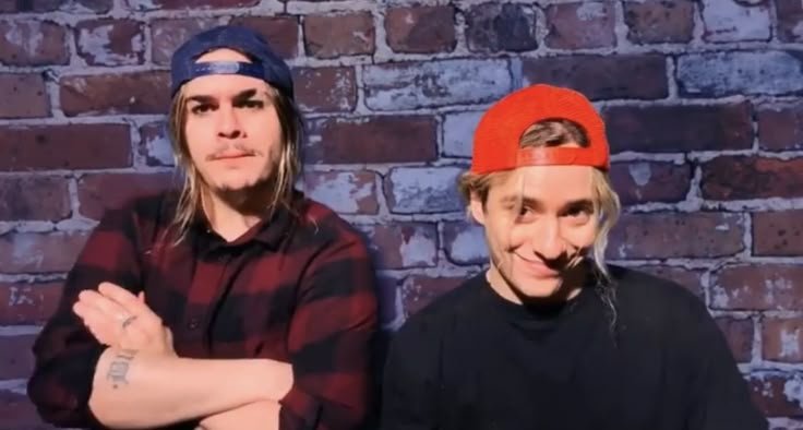 airbag_core's tweet photo. turno noche ya cerró, arranca turno mañana (las admis tienen distintos horarios de sueño) https://t.co/RvE6p7Rw9O
