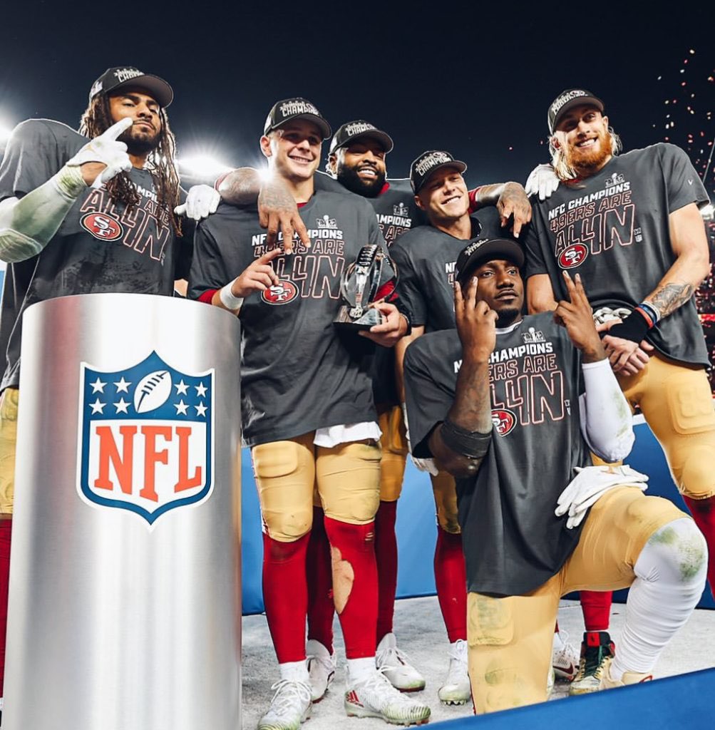 OurSf49ers's tweet photo. The band is back together with Deebo Samuel to run it back 🔥 https://t.co/Ge9NYypinH