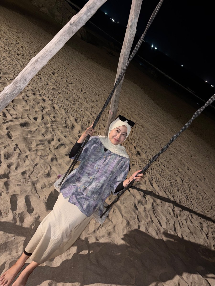 iiiimotttt's tweet photo. Menghilangkan pusing sejenak 😁 https://t.co/2HuFXhrZXf