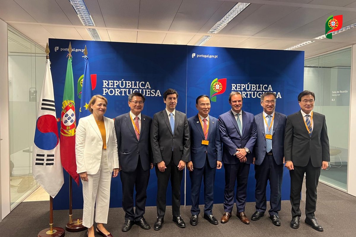 iestruturas_pt's tweet photo. Comitiva da Coreia do Sul explora laços com Portugal nas Infraestruturas, Mobilidade e Habitação
Visita teve a colaboração de várias empresas e entidades públicas
#MIH https://t.co/tl3BBDsZ4z