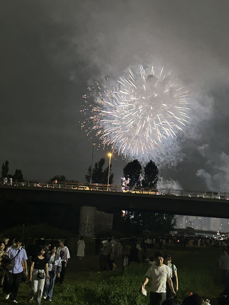atsuko_harada's tweet photo. 久々に豊平川の花火に行ったのに雨降ってきて離脱。悲しい。浴衣もかわいく着れたのに濡れちゃったので、せめて自撮りをここに載せておく。 https://t.co/rSjISsWWyW