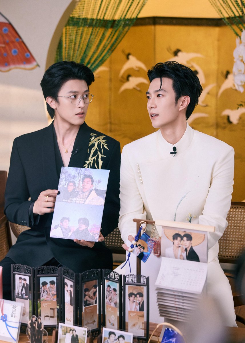 zungyinei's tweet photo. 260731 MEIFUBAO Event Notice

https://t.co/T1UdSAKdtu

댓글에 가장 마음에 들었던 명장면과 그 이유를 공유해 주세요. 베스트 댓글 작성자에게는 슈보 친필 사인 사진 1장을 드립니다.

🎁⏰ 마감: 2026년 8월 20일 12:00

#MatthewHan #ZhangMingbo 
#XingZhangLi #XiuBo https://t.co/jYJyISFJ1w