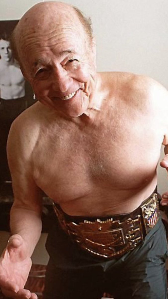 WholeBallGame's tweet photo. @TheLapsedFan Wanna wrestle? https://t.co/1kQW0DyVXw