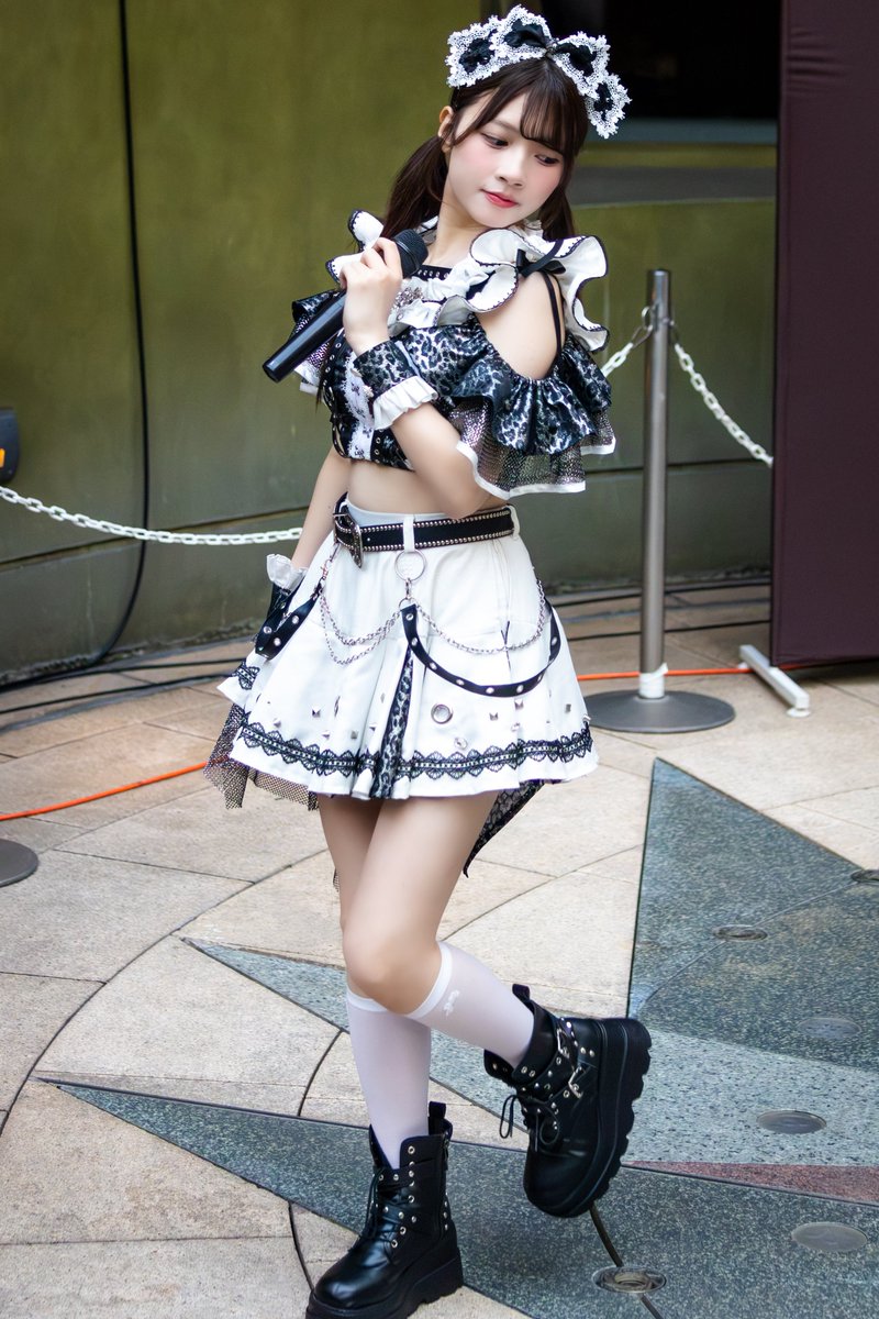 75RYQ87EWjVHqGI's tweet photo. Re:Trigger　リリイベ 
吉澤悠華ちゃん
#吉澤悠華　
#マジパン https://t.co/DwHaxg94Gu