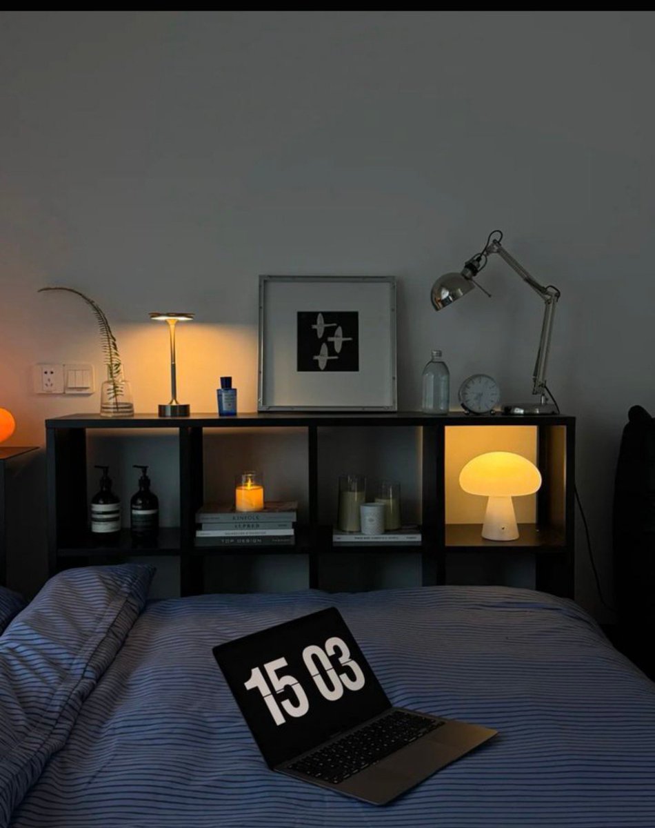 cornersandlight's tweet photo. infp room https://t.co/Qv6DcaiVDn