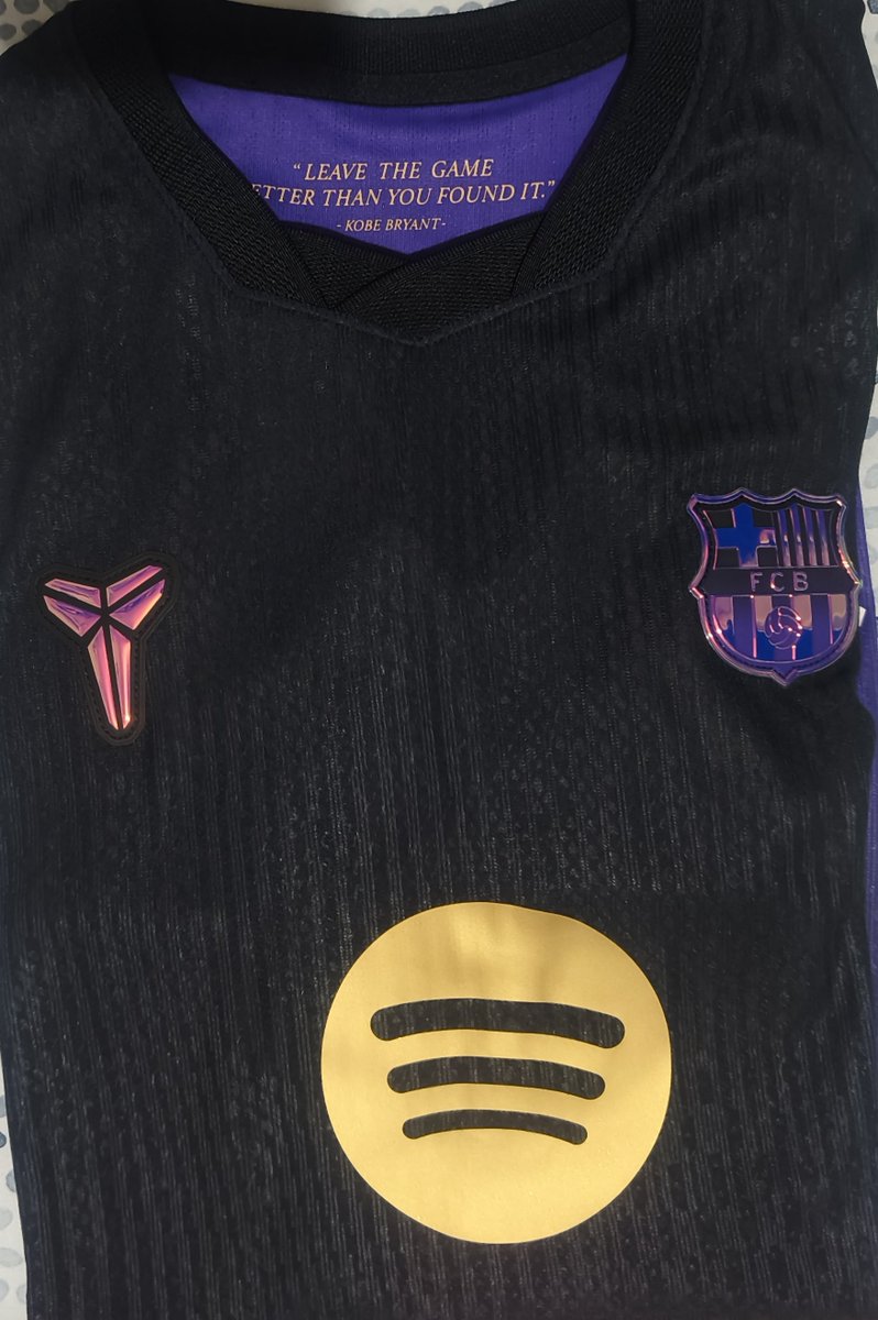 mamenjmnz's tweet photo. "Leave the game better than you found It."
Lo estás consiguiendo Alexia 👑

Adoro esta colaboración y por supuesto, no podía faltar la 11 y su nombre. https://t.co/9VgPWMdwvu