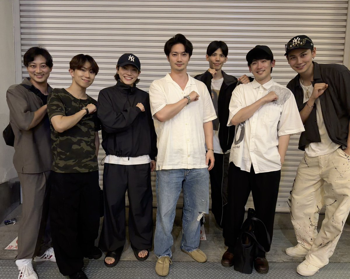 chuta_na's tweet photo. 変わったところも変わらないところも全て愛おしい会でした。

ほんと何年ぶりかわからなかったけど、いい夜だ。

不動峰さいこう。ニューウェーブ https://t.co/mHh2Fkvba2