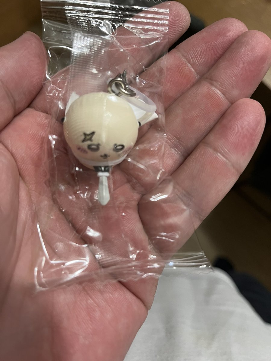 te2ru_T's tweet photo. ちいかわの映画面白かったゾ
ちな入場者特典はラッコ先生でした https://t.co/2flszTFwr2