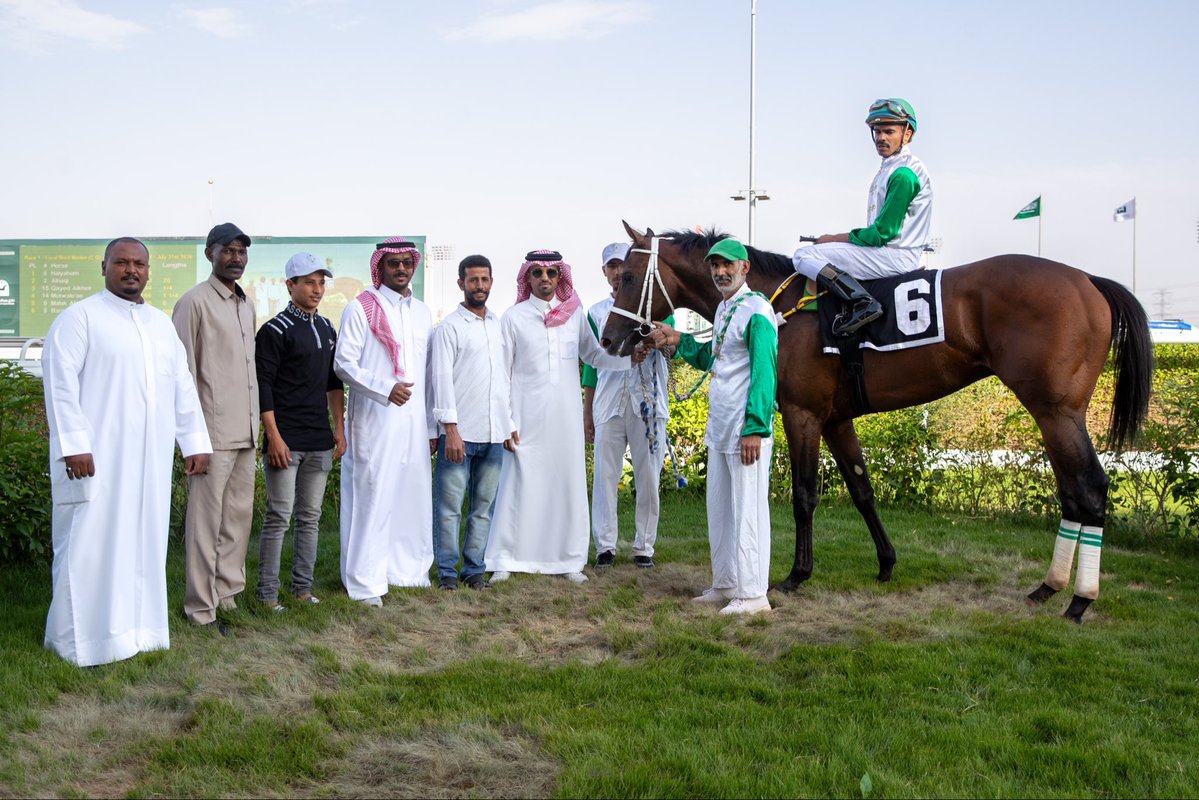 JockeyClub_SA's tweet photo. نتيجة الشوط الأول | الحفل 3

◻️ الفائز: حيهم
◻️ المالك: الشيخ عبدالله حمود المالك الصباح 
◻️ المدرب: عبدالله السدراني
◻️ الخيال: محمد الدهام
◻️ المسافة: 1200م

#نادي_سباقات_الخيل
#موسم_سباقات_الطائف https://t.co/XXELW7NG7A