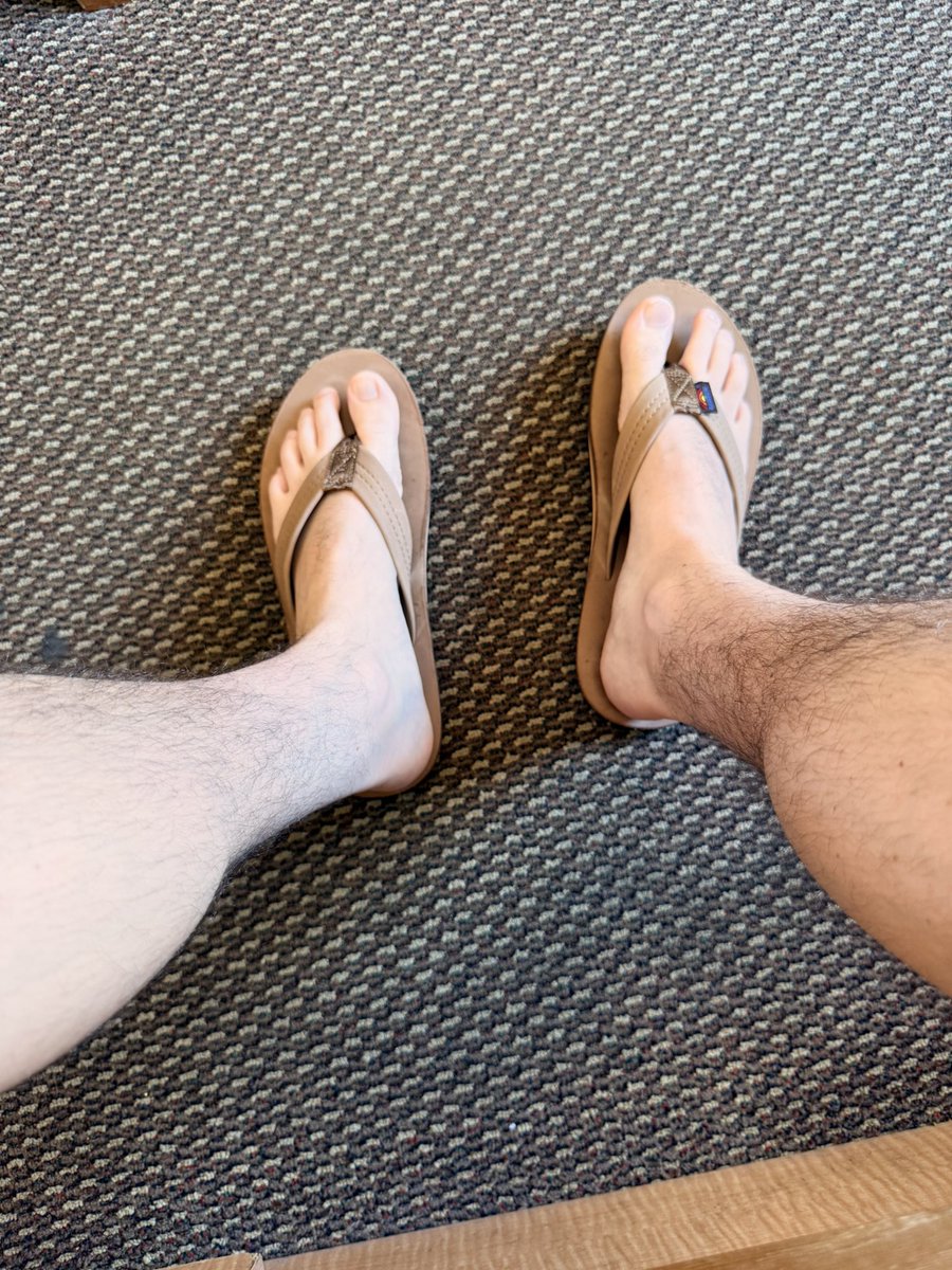 justinpageft's tweet photo. I love having my toes out for all to see https://t.co/CoTVIKXTA1