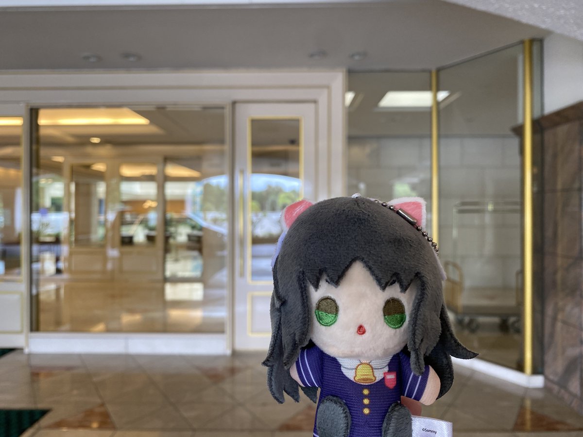 n_mattun's tweet photo. #サミー商店 ぬいフォトコンテストで【懐芽ハル賞】いただきました！！！懐芽ママさま選定ありがとうございますー！！聖地巡礼自体も楽しかったし、それに加えて賞までいただいてしまい完全に得しかないやつでした！日差しは夏らしく最高でした！（添付は同じ日に撮った別の場所） https://t.co/8PTNhMTd7H