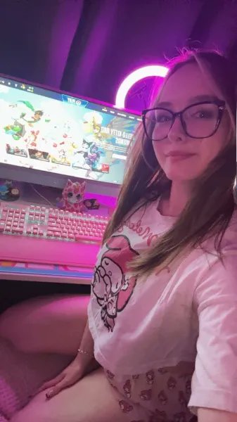 Icy_KitKat's tweet photo. Hi~! ૮꒰ ྀི >⸝⸝⸝< ྀི꒱ა°❀⋆.࿔*:･
Just so you know, I have a Throne account filled with goodies to help me enhance my streaming for your enjoyment~! I love you all~!  ₊˚⊹ ᰔ https://t.co/8T3ibs6B3y https://t.co/di9vK0OdHS