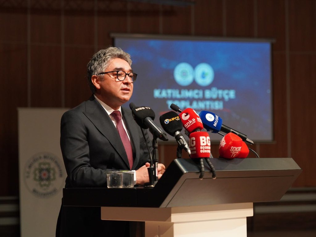 muskibasin's tweet photo. Başkan Aras, "Bodrum’un İçme Suyu Sorunlarını 2 yılda Büyük Oranda Çözdük. "

Ayrıntılar; https://t.co/IaCYWnP94Z https://t.co/BJwnMKEWBx