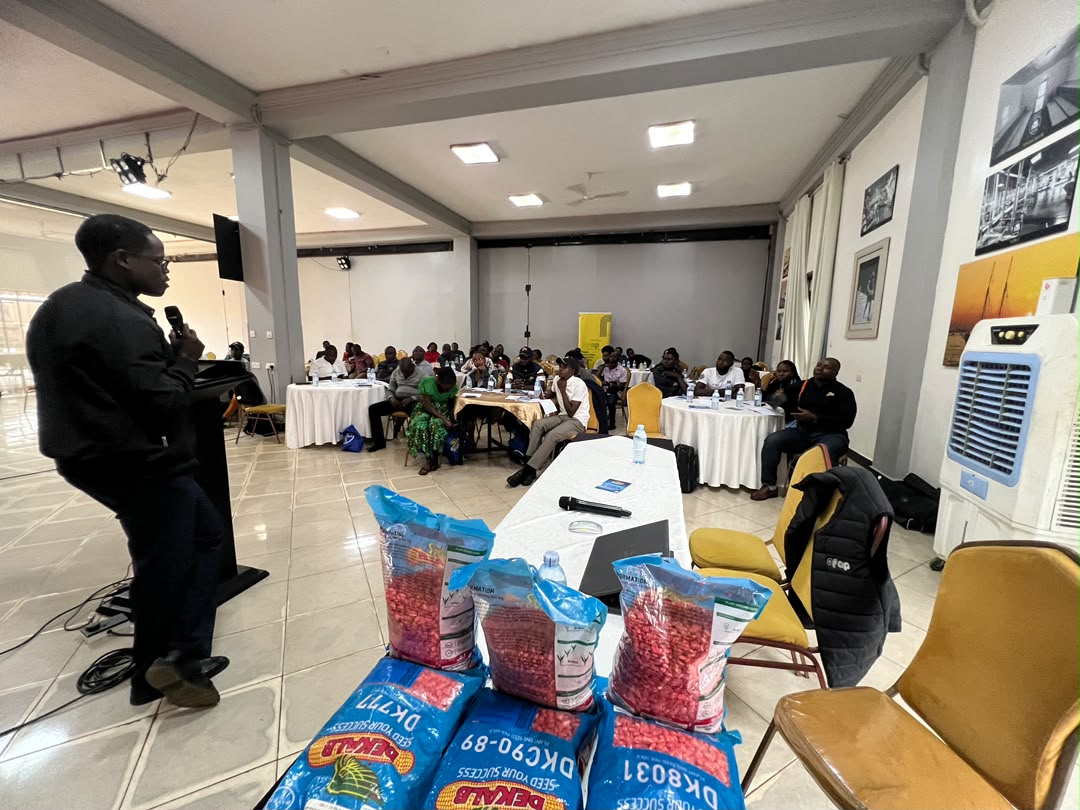AFAPPartnership's tweet photo. AFAP Uganda recently convened a B2B meeting in Hoima, bringing together agro-dealers, distributors and Bayer representatives from the Albertine Region to discuss market needs and strengthen agricultural input-distribution linkages. #AFAP #Bayer #UgandaAgriculture https://t.co/E2uL89lnC2